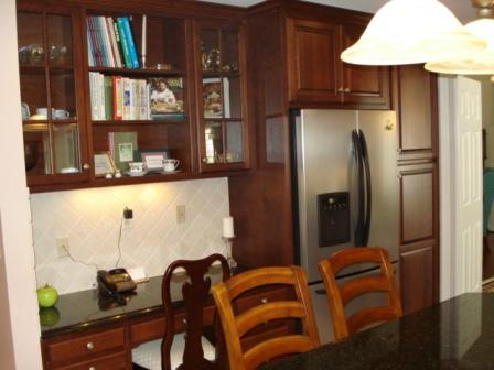 4612 Eton Road Southwest Roanoke, VA 24018 - Photo 22 of 48 Kitchen Desk