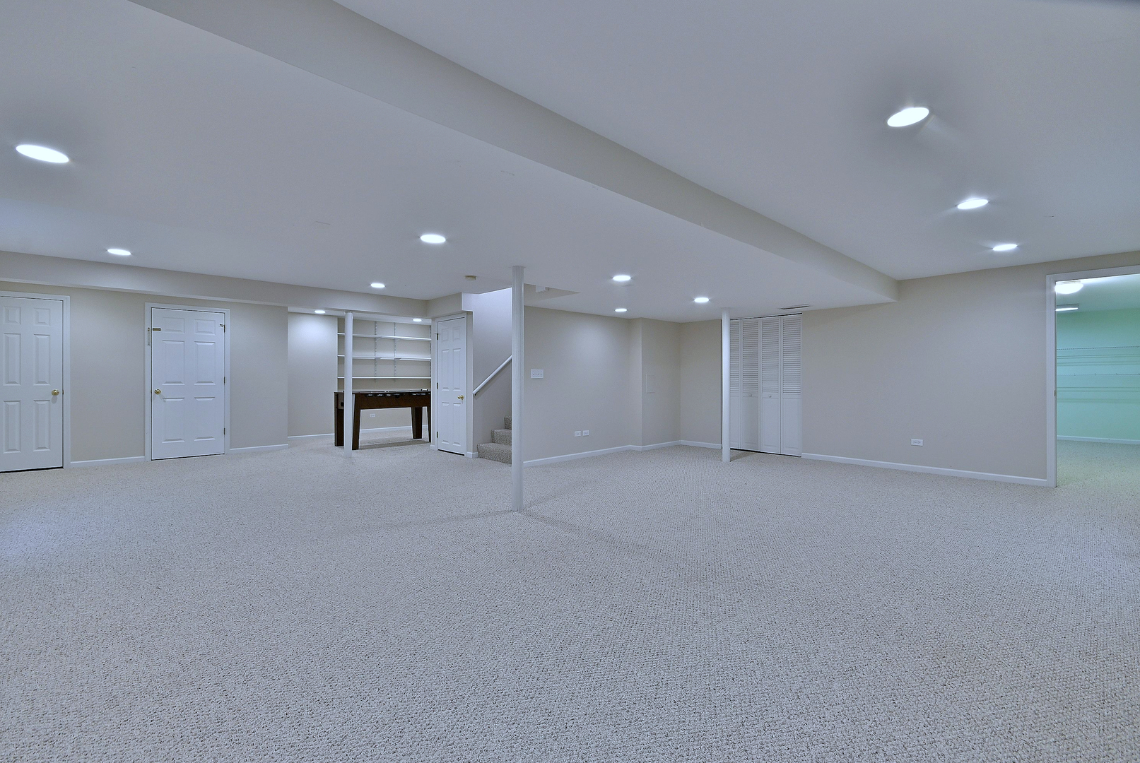 2434 White Barn Road Aurora, IL 60502 - Photo 37 of 45 a view of an empty room