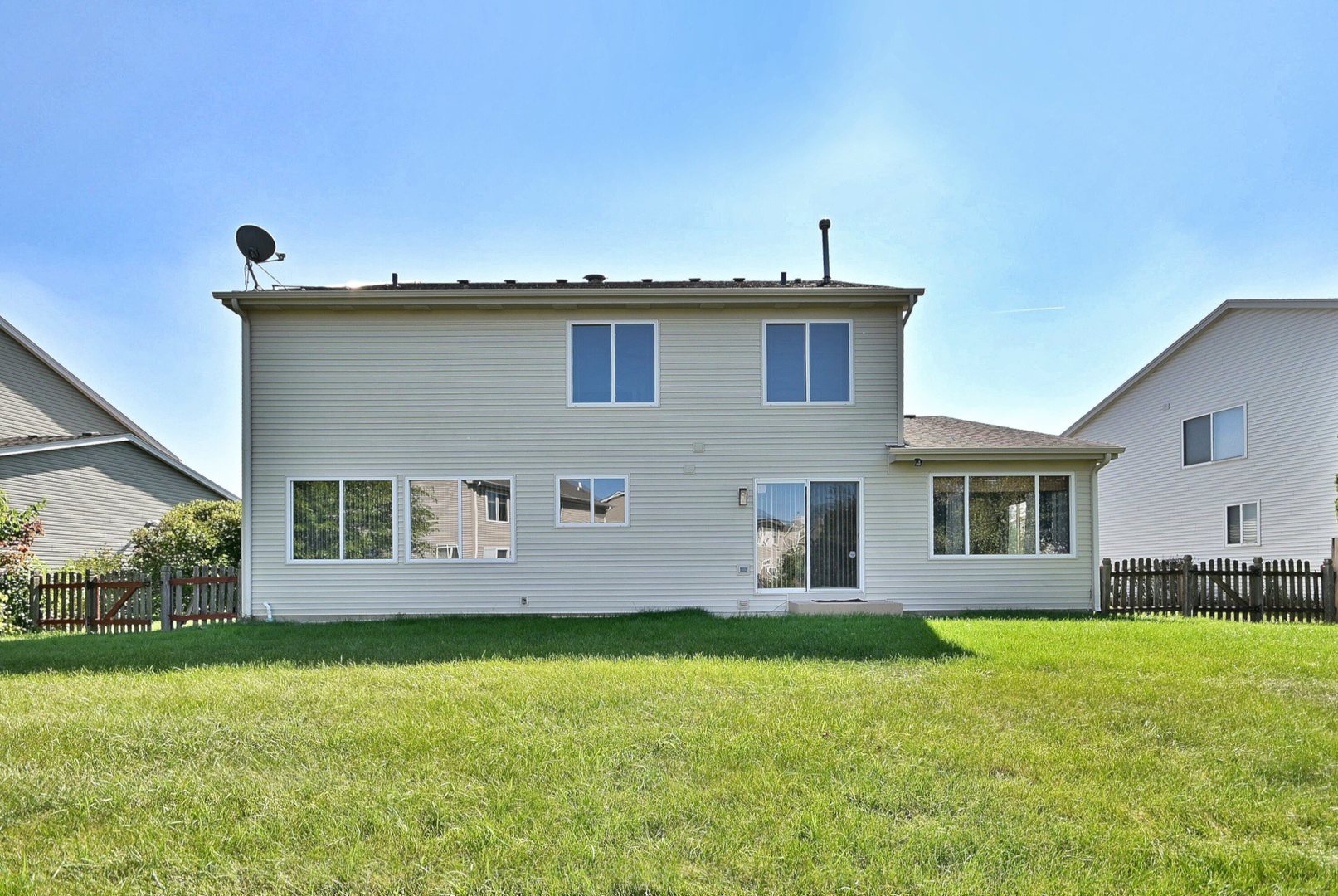2434 White Barn Road Aurora, IL 60502 - Photo 44 of 45 a house view with a garden space