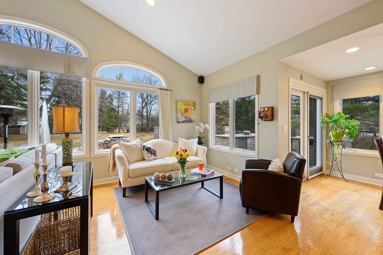 750 Becker Road Glenview, IL 60025 - Photo 4 of 27
