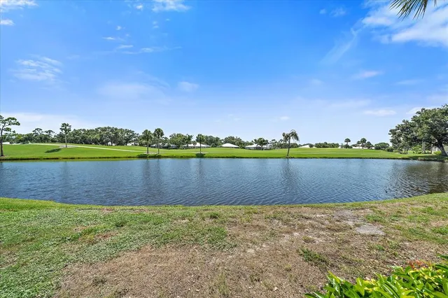 $4,500 | 425 Cerromar Terrace, Unit 359, Venice, FL 34293
