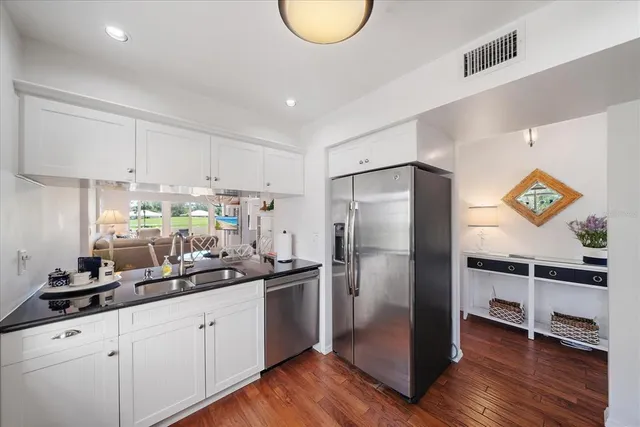 $4,500 | 425 Cerromar Terrace, Unit 359, Venice, FL 34293