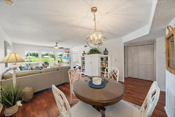 $3,100 | 425 Cerromar Terrace, Unit 359, Venice, FL 34293