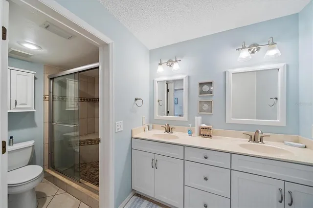 $4,500 | 425 Cerromar Terrace, Unit 359, Venice, FL 34293