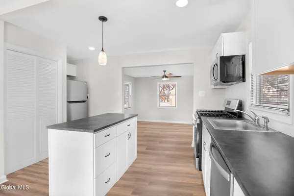 $2,500 | 3 Miracle Lane, Colonie, NY 12211