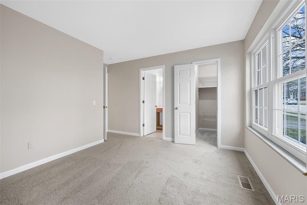 215 Shadyoak Drive Ballwin, MO 63021 - Photo 18 of 31