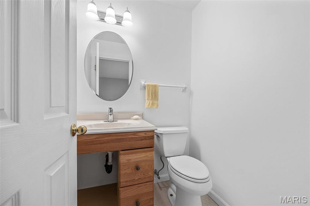 215 Shadyoak Drive Ballwin, MO 63021 - Photo 20 of 31