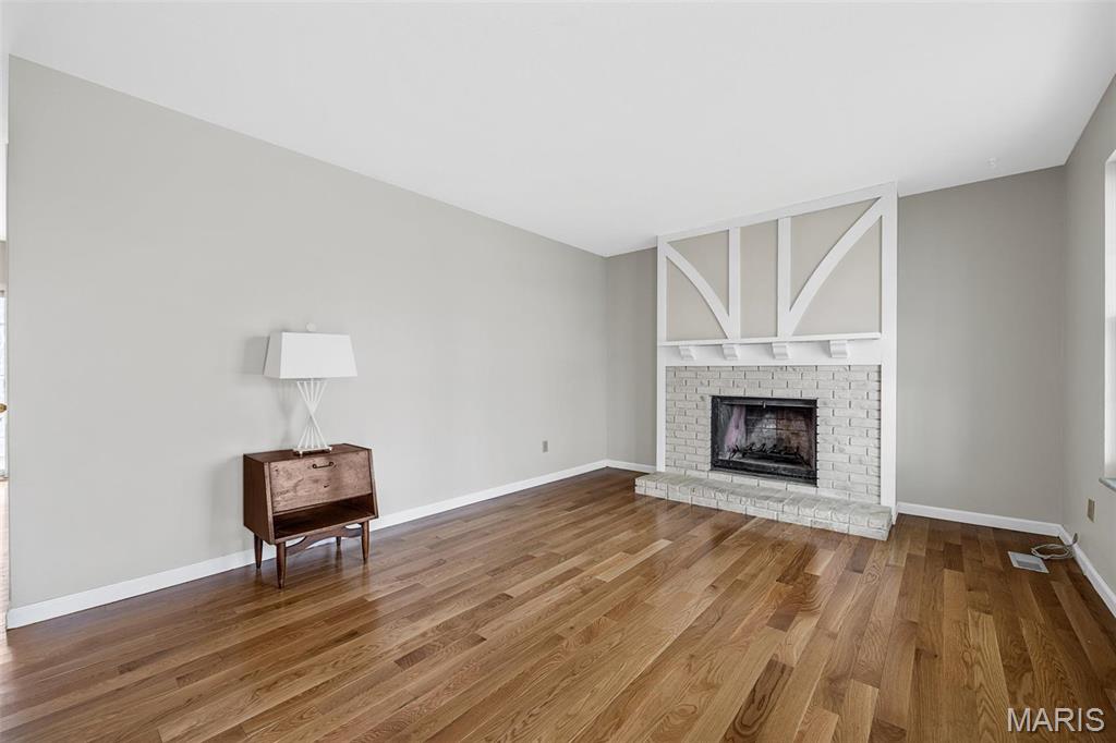 215 Shadyoak Drive Ballwin, MO 63021 - Photo 5 of 31