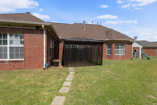 $355,000 | 7315 Foyle Cove East, Memphis, TN 38125