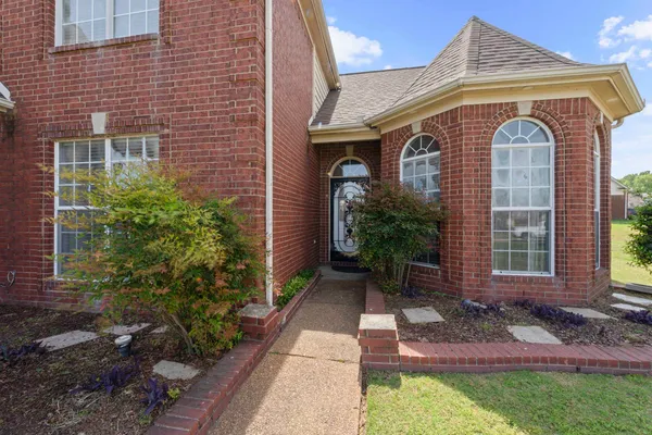 $355,000 | 7315 Foyle Cove East, Memphis, TN 38125