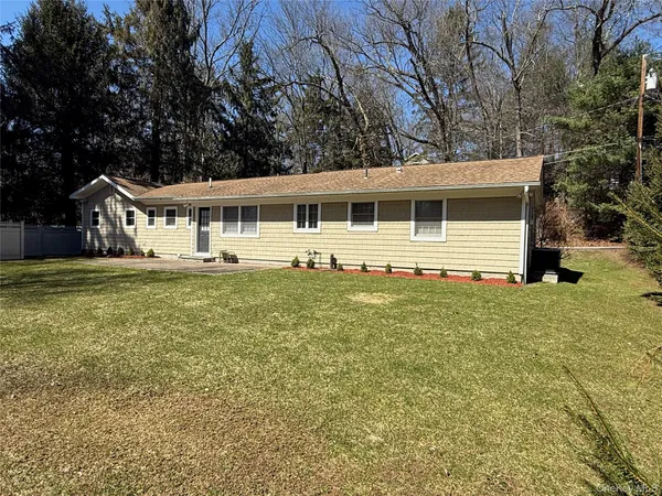 $4,000 | 10 Fairview Drive, Yorktown Heights, NY 10598