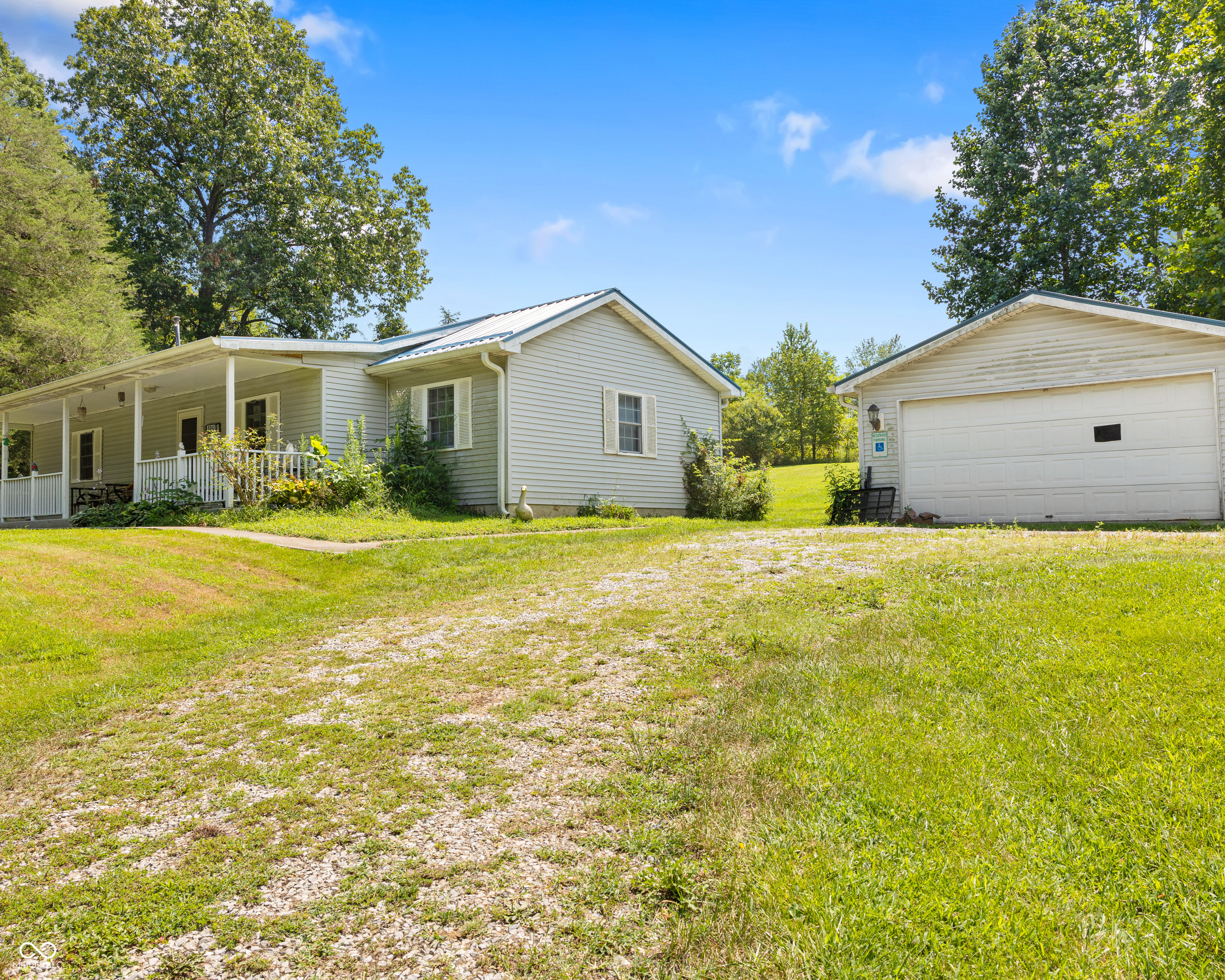5842 East Michaels Road Bloomfield, IN 47424 - Photo 8 of 19
