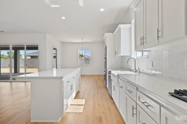 $829,990 | Undisclosed Address, Bakersfield, CA 93314