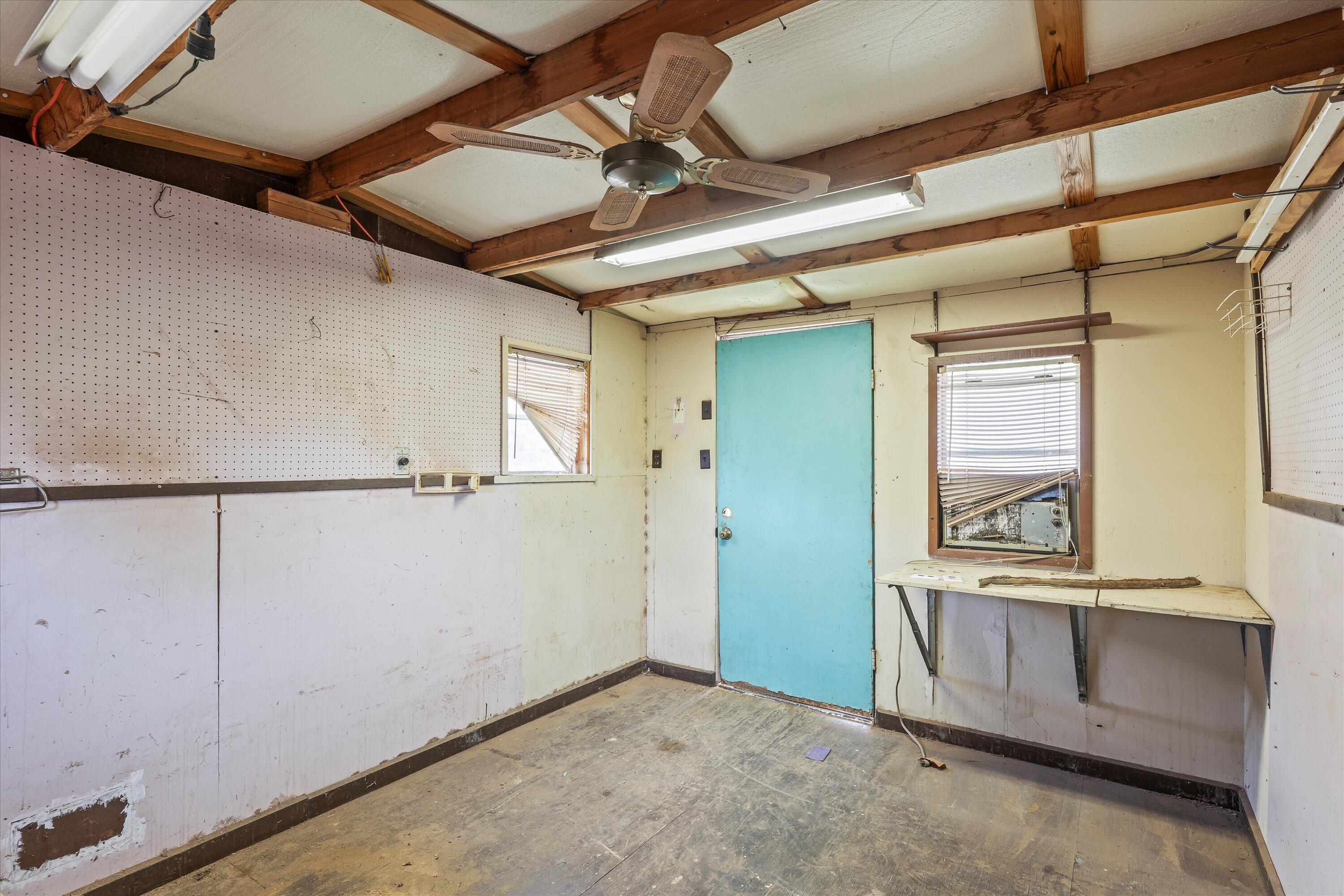 4520 54th Street Lubbock, TX 79414 - Photo 31 of 32 a view of a garage