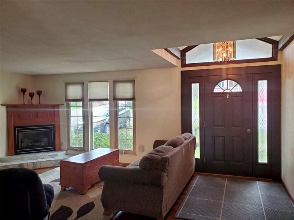 139 Hampton Court Butler, PA 16002 - Photo 4 of 19