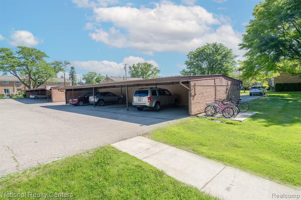801 West Long Lake Road, Unit G1 Bloomfield Hills, MI 48302 - Photo 22 of 28