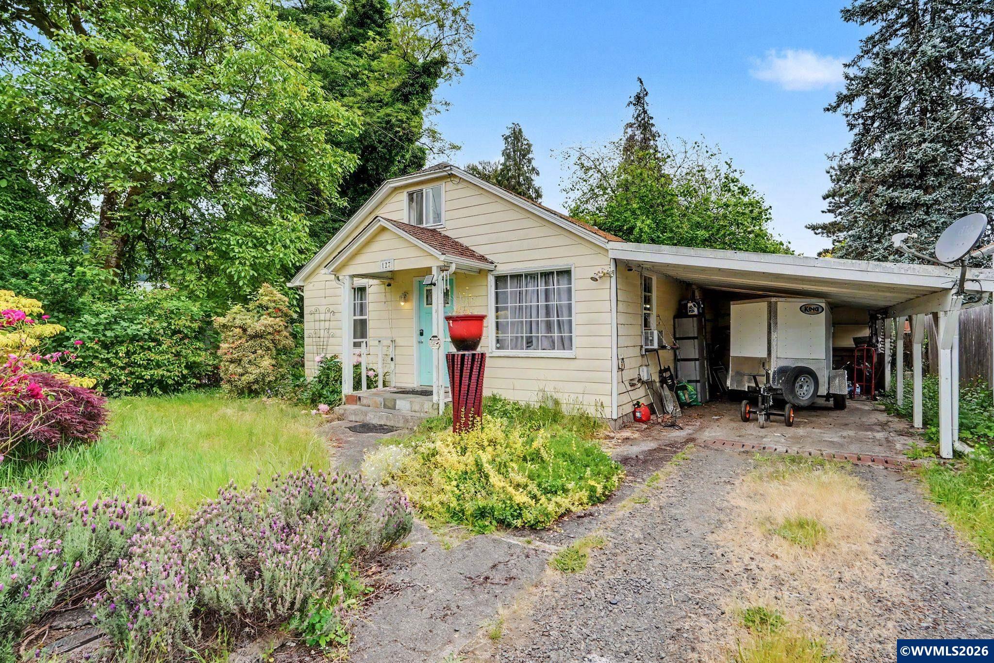 127 13th Street Lyons, OR 97358 - Photo 2 of 21