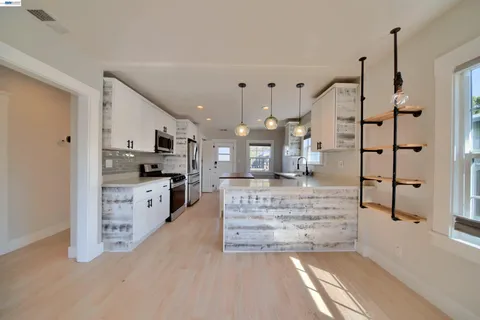 $630,000 | 5706 Brookdale Avenue, Oakland, CA 94605