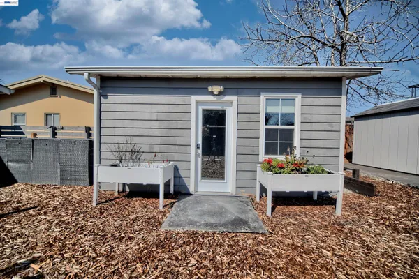 $630,000 | 5706 Brookdale Avenue, Oakland, CA 94605