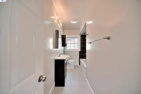 $630,000 | 5706 Brookdale Avenue, Oakland, CA 94605