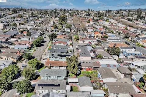 $630,000 | 5706 Brookdale Avenue, Oakland, CA 94605