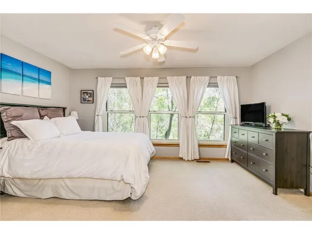 $2,000 | 560 North 2nd Street, Unit 114, Minneapolis, MN 55401