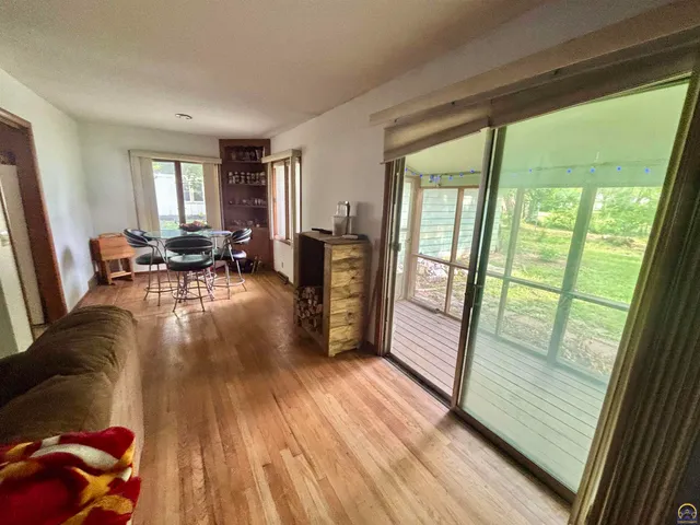 $184,900 | 1614 West 12th Avenue, Emporia, KS 66801