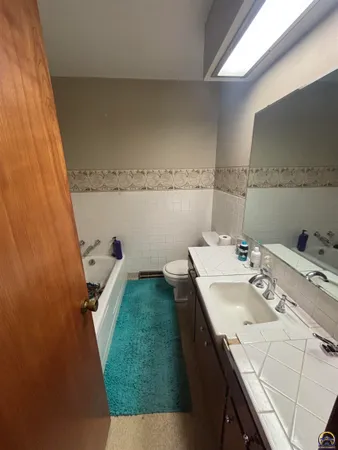 $184,900 | 1614 West 12th Avenue, Emporia, KS 66801