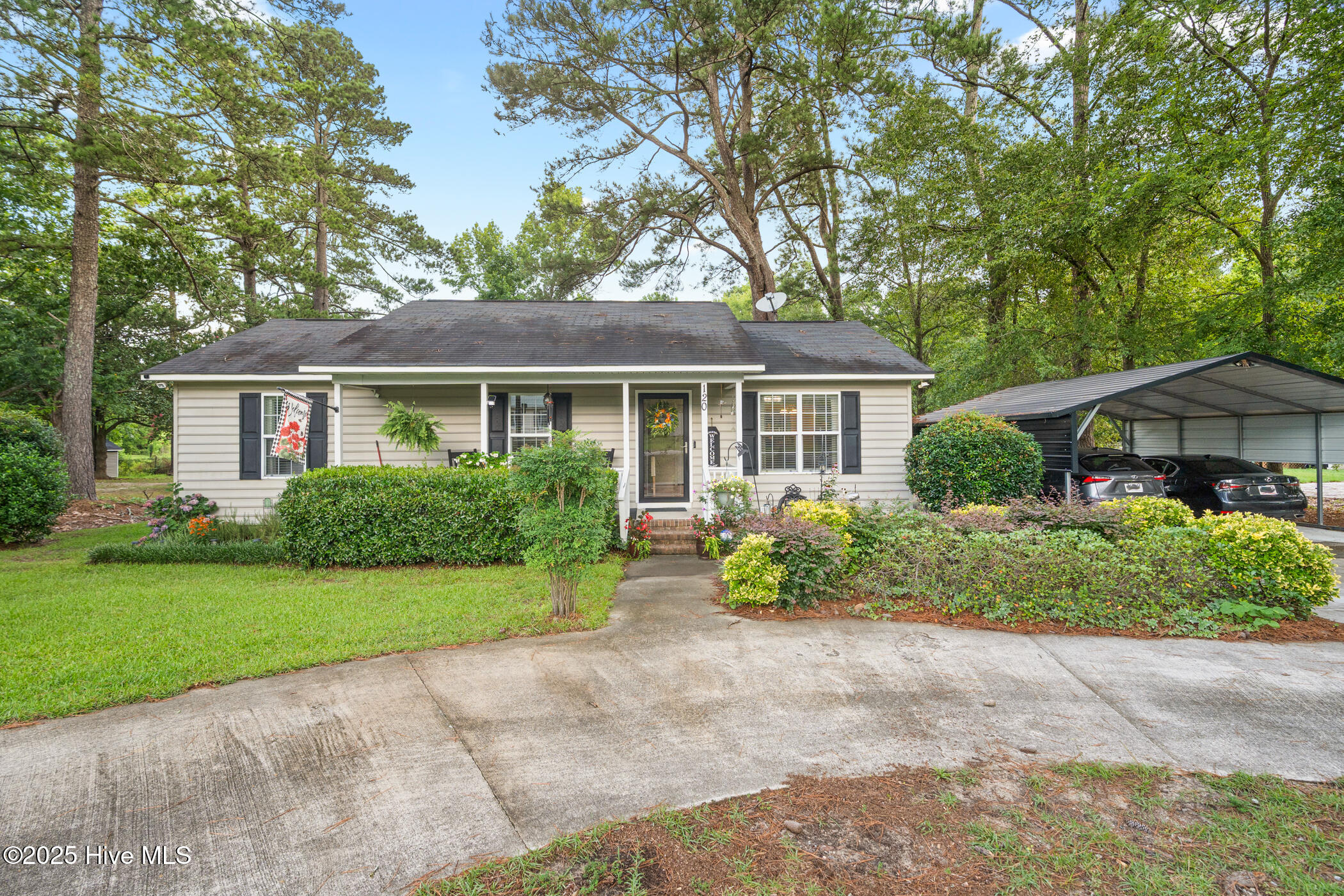120 Parker Street Rockingham, NC 28379 - Photo 3 of 32 120 Parker St