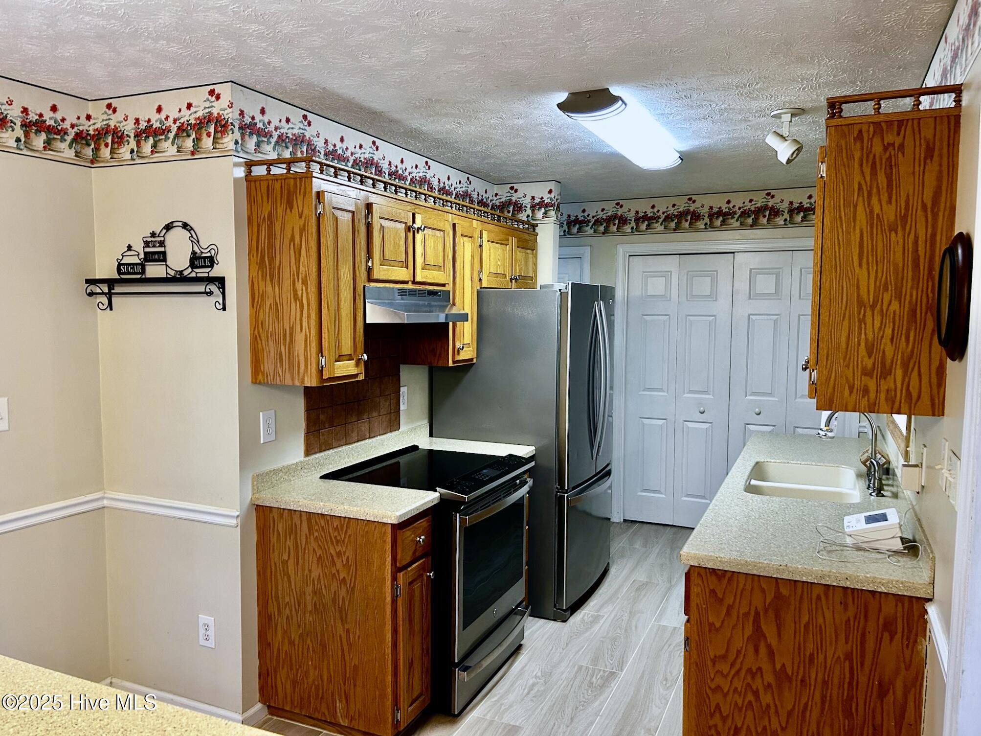 120 Parker Street Rockingham, NC 28379 - Photo 8 of 32 kitchen