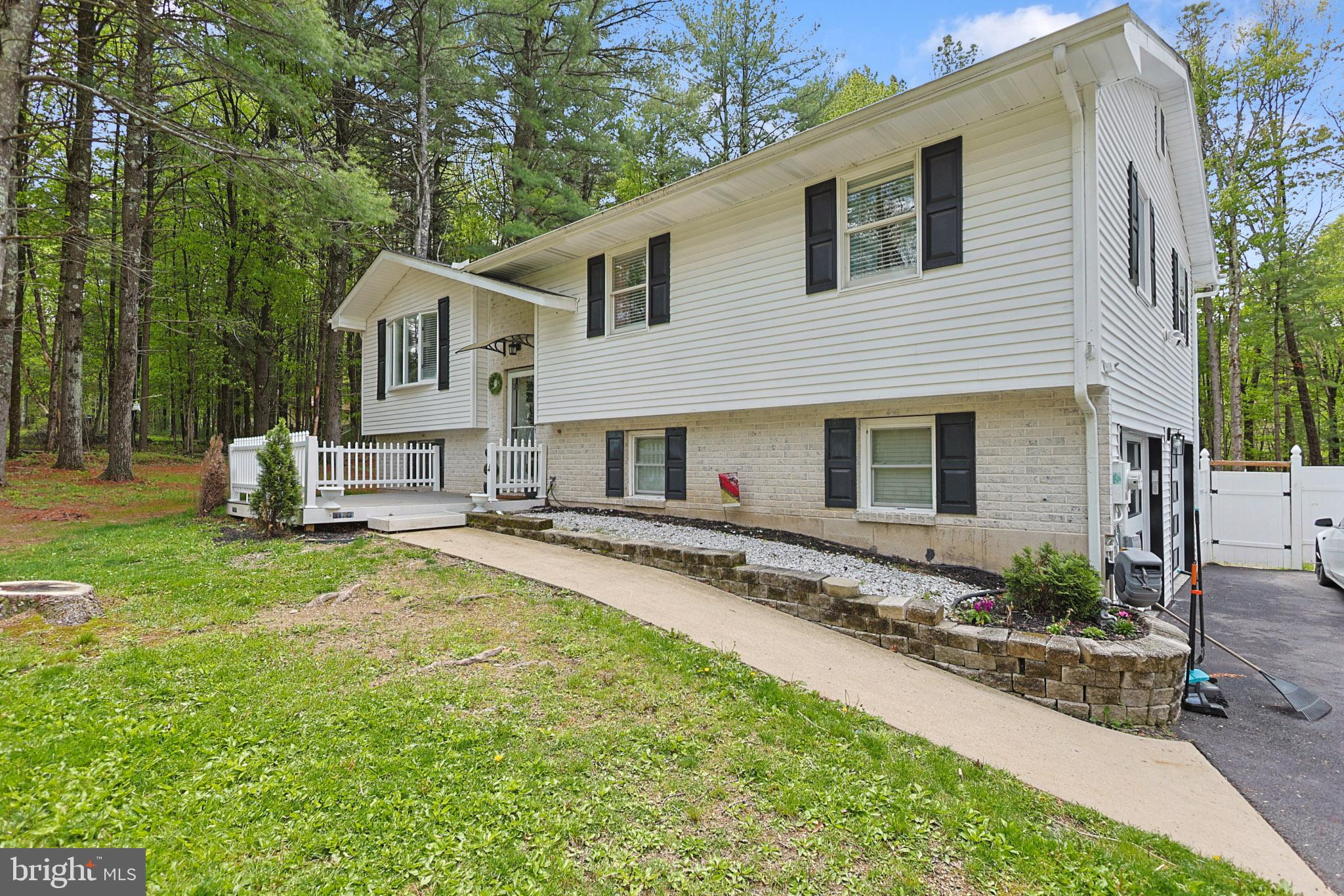 268 Turkey Ridge Drive Kunkletown, PA 18058 - Photo 2 of 34
