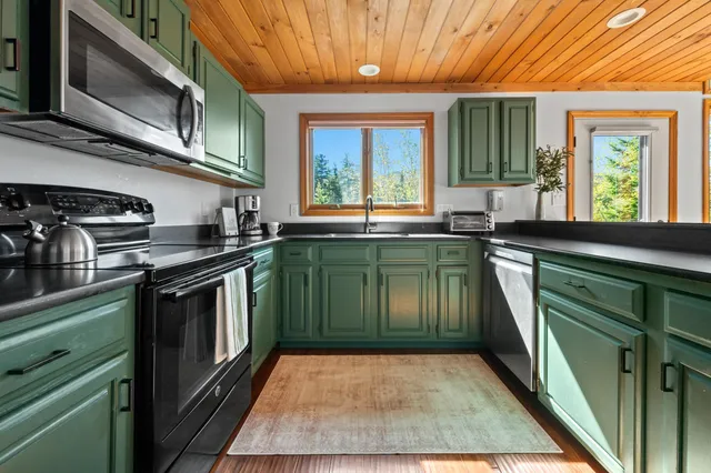 $779,000 | 527 Hannah Loop, Unit 58, Carroll, NH 03595