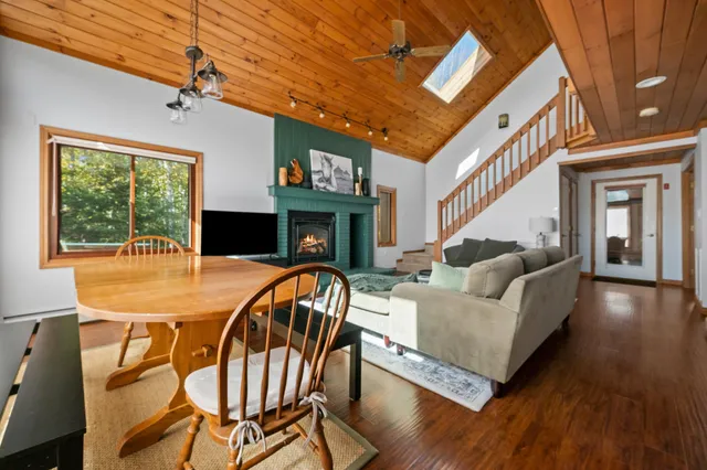 $779,000 | 527 Hannah Loop, Unit 58, Carroll, NH 03595