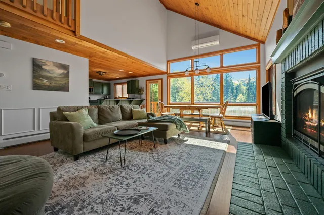 $779,000 | 527 Hannah Loop, Unit 58, Carroll, NH 03595