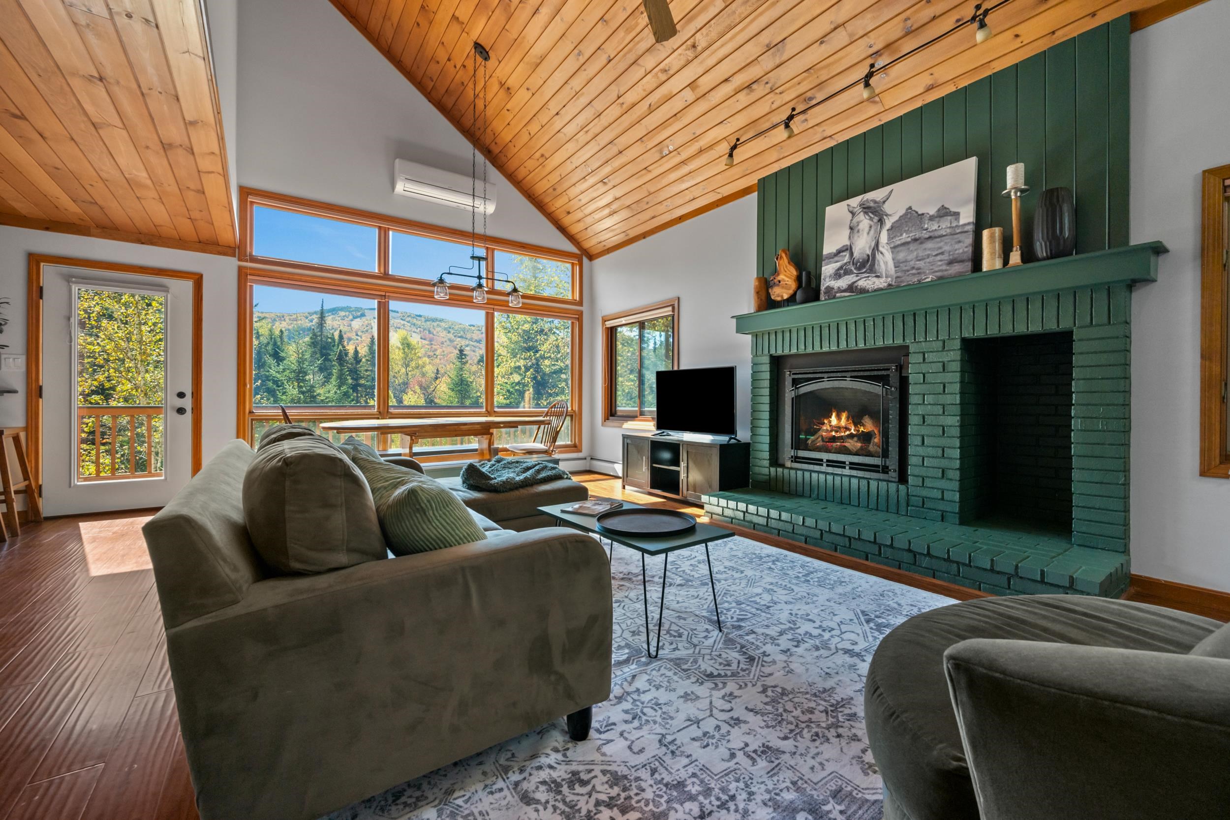 527 Hannah Loop, Unit 58 Carroll, NH 03595 - Photo 4 of 43