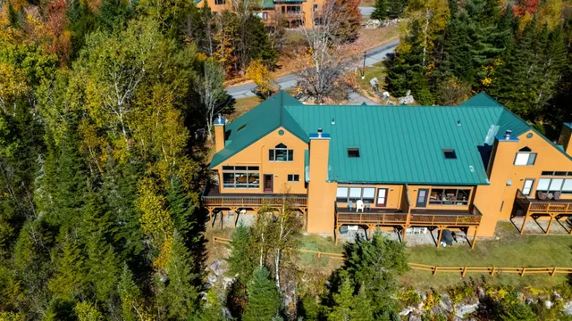 $779,000 | 527 Hannah Loop, Unit 58, Carroll, NH 03595