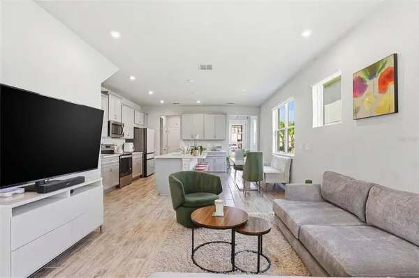 $2,500 | 4220 Cloud Hopper Way, Lutz, FL 33559