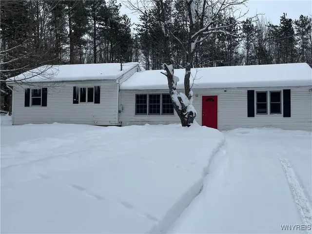 $200,000 | 3159 Paxon Road, Eden, NY 14057