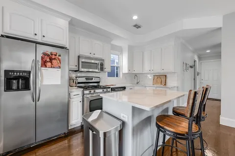 $799,000 | 720 East 8th Street, Unit 2, Boston, MA 02127