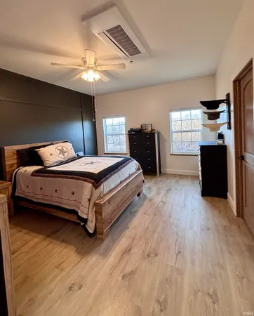 $499,900 | 2267 Old Highway 60 West, Mitchell, IN 47446