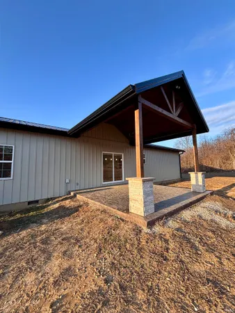 $499,900 | 2267 Old Highway 60 West, Mitchell, IN 47446