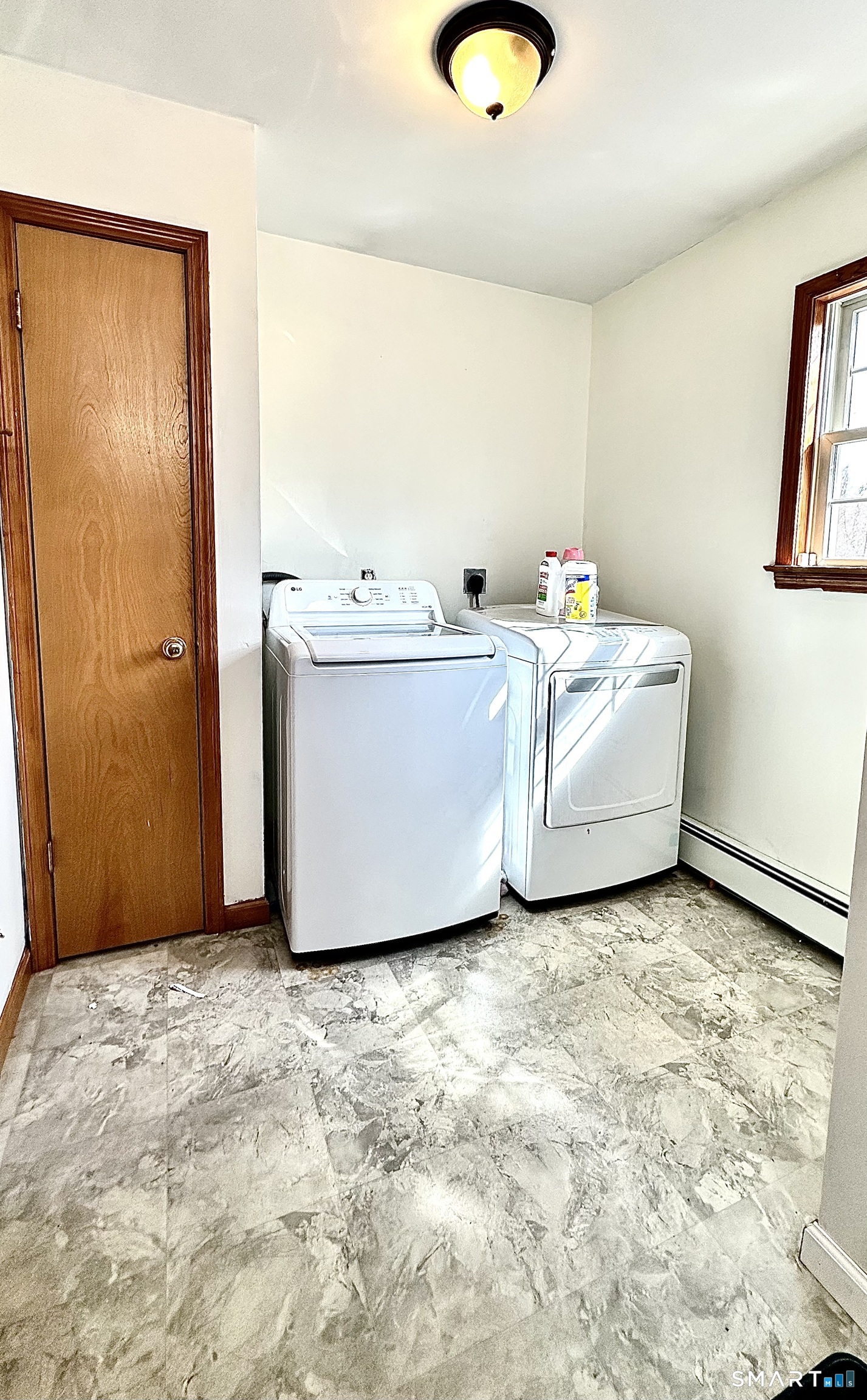512 Brook Road Scotland, CT 06247 - Photo 15 of 22 a view of a room with cabinet