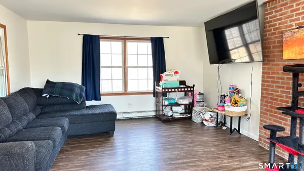 $350,000 | 512 Brook Road, Scotland, CT 06247