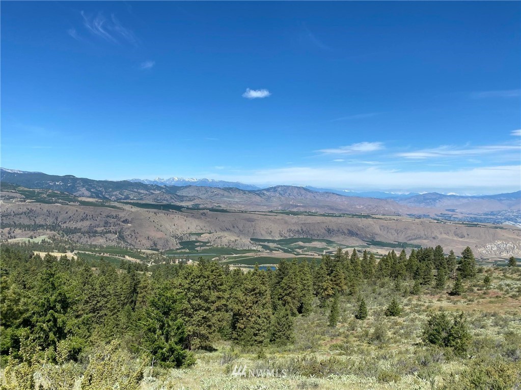 6811 Jumpoff Road, Unit B C D Wenatchee, WA 98801 - Photo 2 of 12 Gallery Image 2