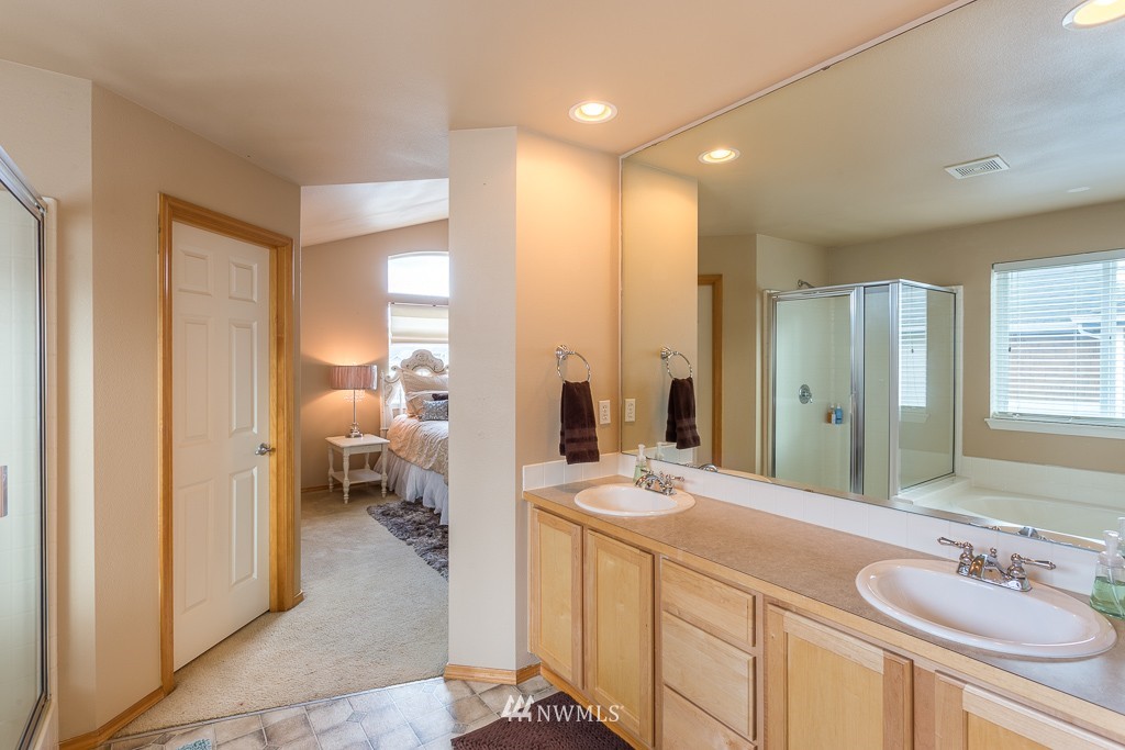 4616 152nd Place Southeast Bothell, WA 98012 - Photo 15 of 25