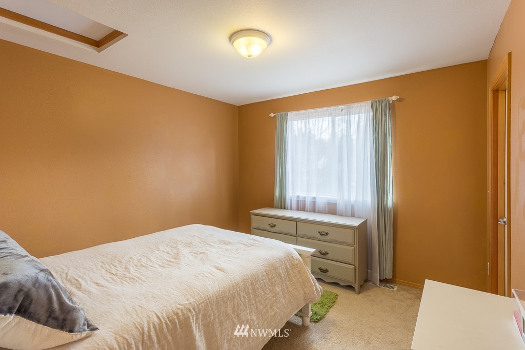 4616 152nd Place Southeast Bothell, WA 98012 - Photo 19 of 25