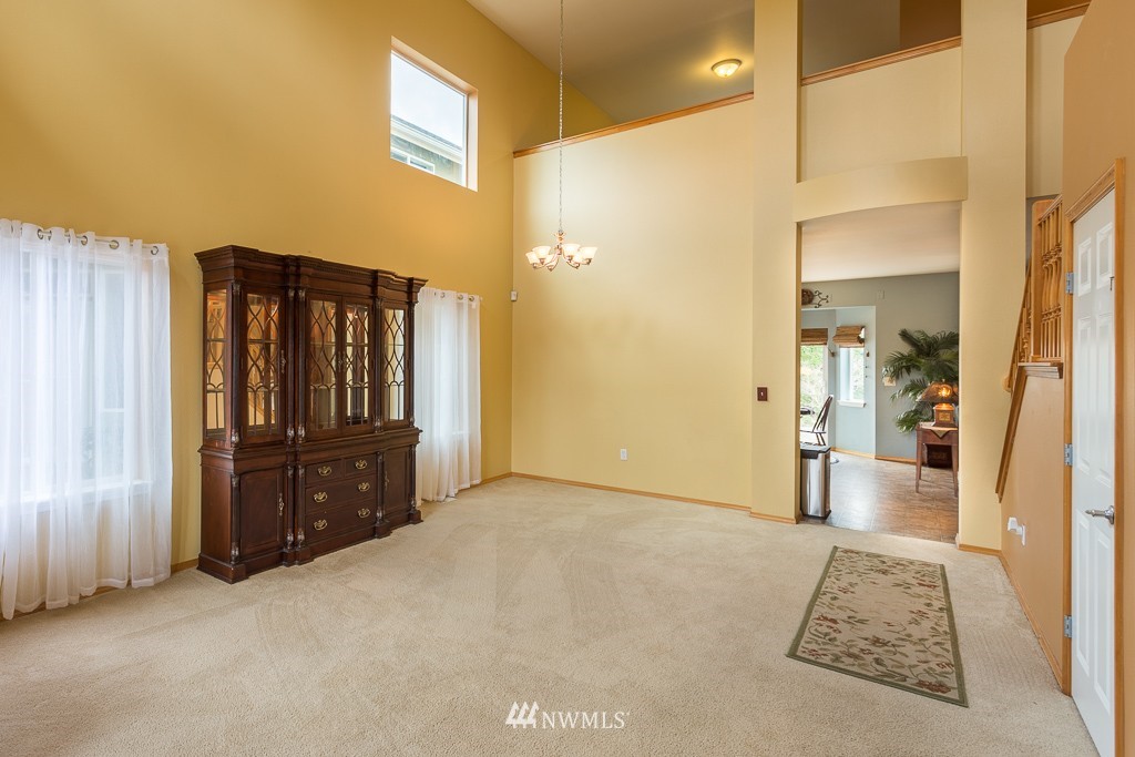 4616 152nd Place Southeast Bothell, WA 98012 - Photo 5 of 25