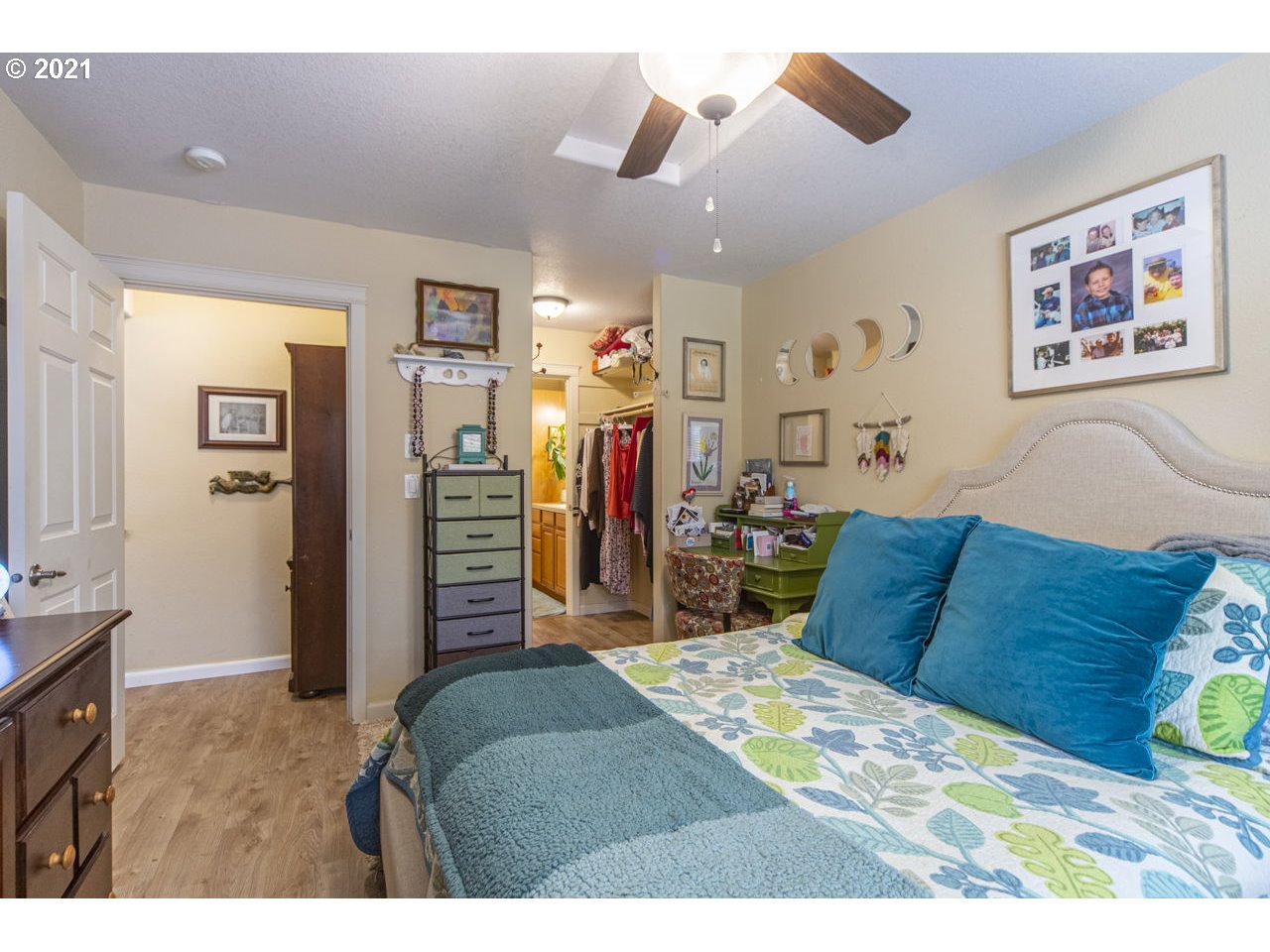 424 Walnut Way Silverton, OR 97381 - Photo 14 of 32 Gallery Image 14