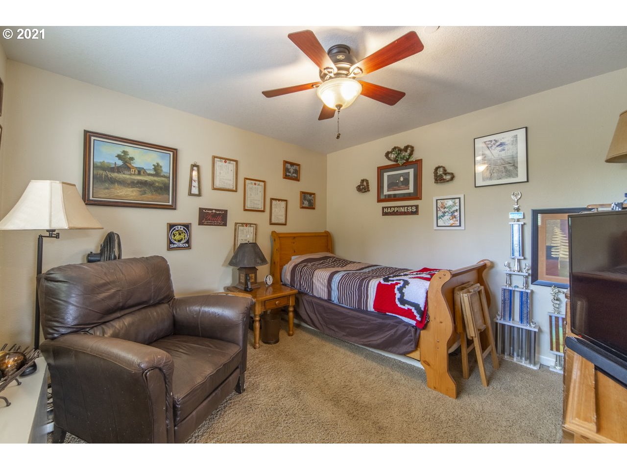 424 Walnut Way Silverton, OR 97381 - Photo 20 of 32 Gallery Image 20