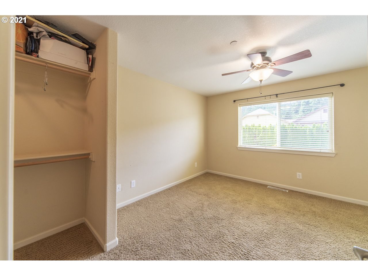 424 Walnut Way Silverton, OR 97381 - Photo 24 of 32 Gallery Image 24